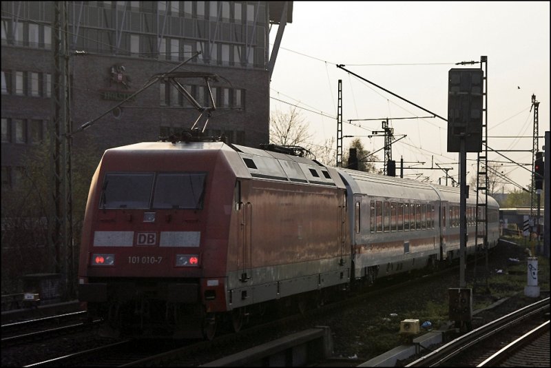 101 010 (9180 6101 010-7 D-DB) hat die Heimatstadt Hamburg