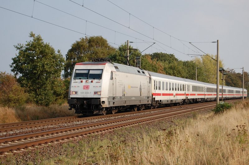 101 034-7 In Form mit IC am 20.09.2009 kurz vor