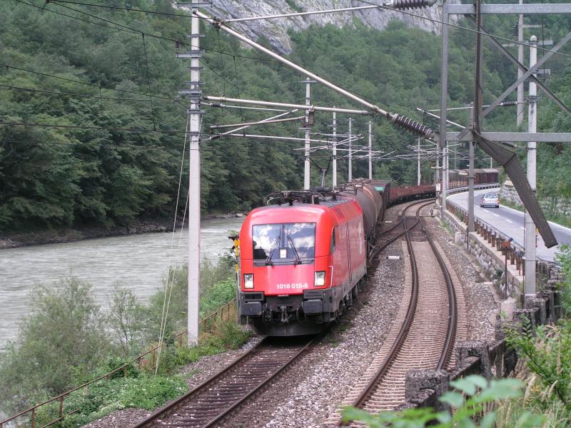ÖBB 1016 015-8 at 20-8-2003 road in Gaststeinertal (automatically translated,