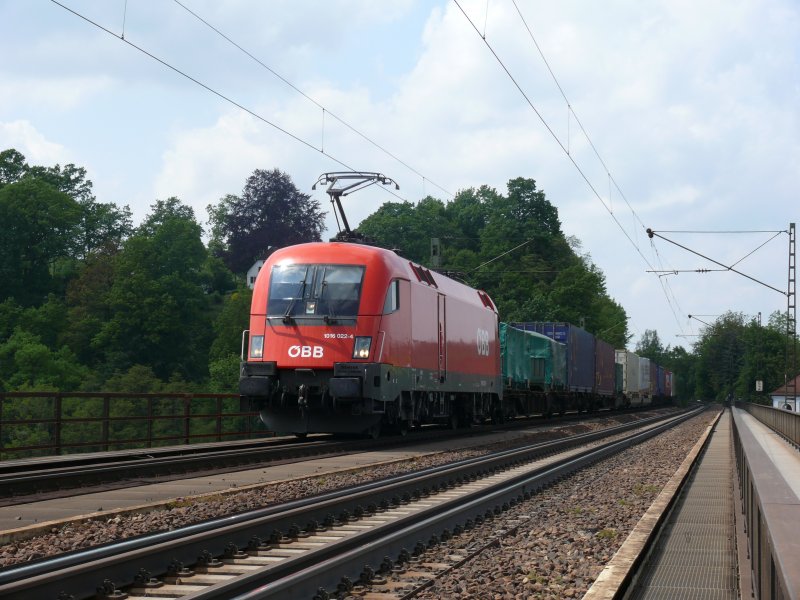 Meine erste 1016! 1016 022-4 mit gem. G�terzug richung Hbf