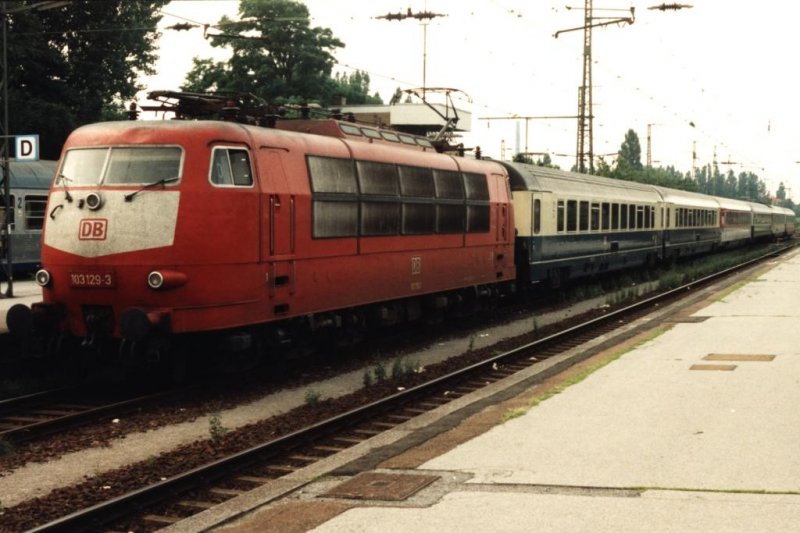 103129-3 with EC-147 Schiphol Cologne Central Station on Emmerich on
