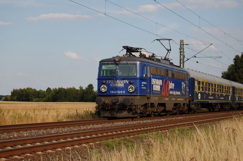 1042 520-5 40 Jahre Eisenbahn Kurier am Abend des 16.07.2009