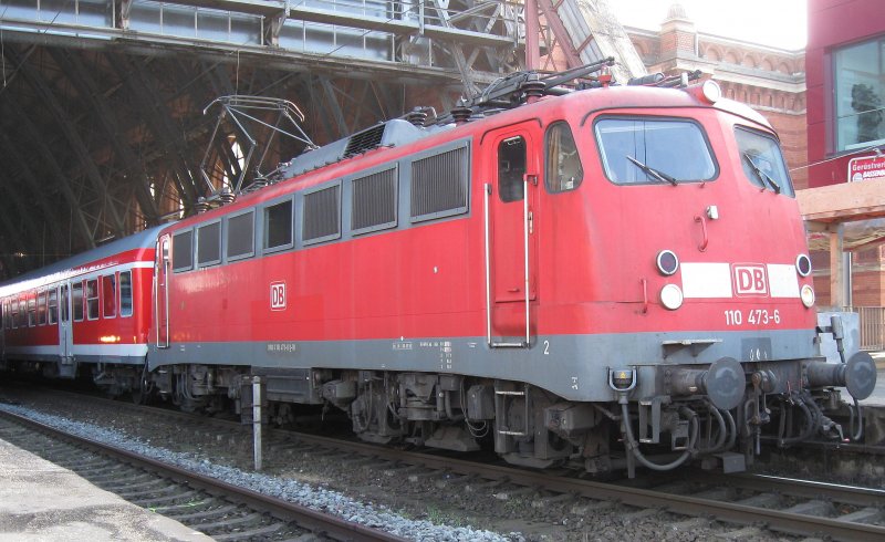 110 473-6 kurz vor der Abfahrt mit RB nach Oldenburg.