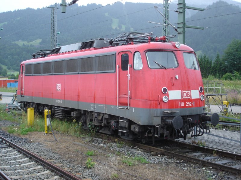 B�gelfalte 110 292 ebenfalls am 22.07.2009 im Bahnhof Garmisch-Partenkirchen 