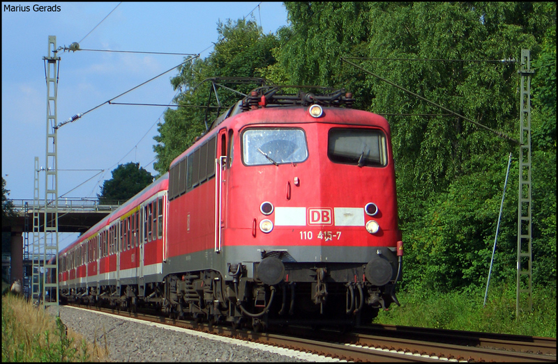 110 415 mit dem RE11594 am Km 26.0 23.6.2009 