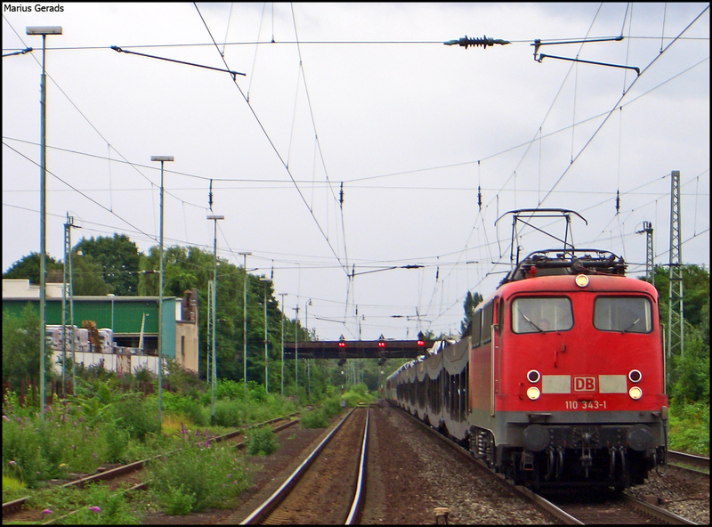 110 343 with a car-train to `S Hertogenbosch in the