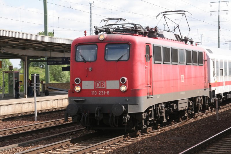 Br 110 231-8 am 17.06.2009 in Berlin Sch�nefeld 