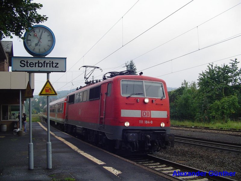 111 184-8 f�hrt am 09.08.2007 mit der RB 34786 (W�rzbug
