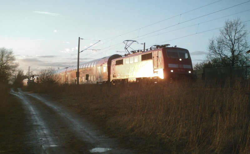 111 134-3 mit RE Bielefeld-Braunschweig am 26.03.2008
H�he Peine-Telgte um 18.22h