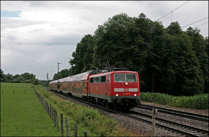111 017 (9180 6 111 017-0 D-DB) bringt bei Vogl