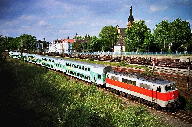 111 142 with City Express in Mülheim (Ruhr) Styrum (14
