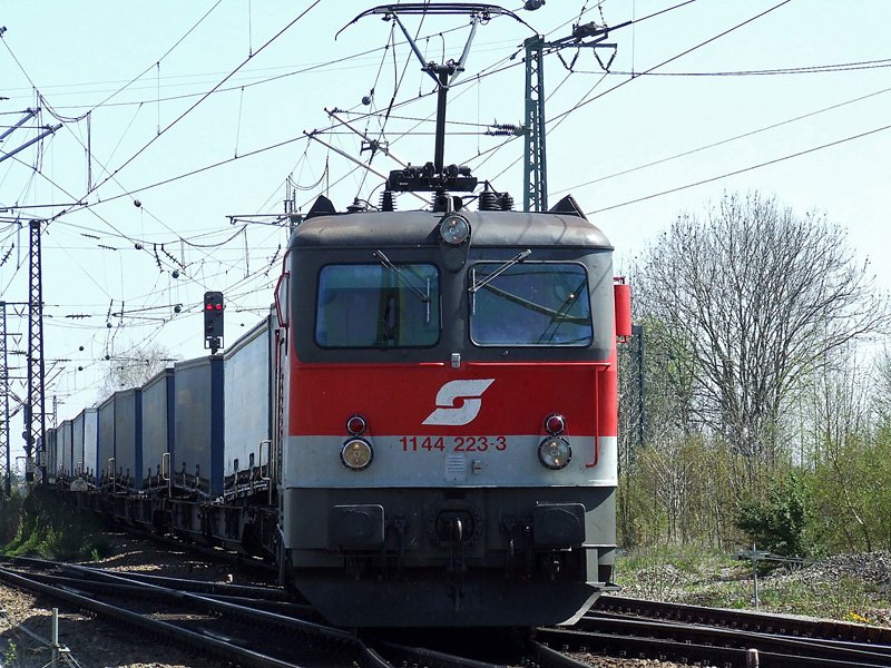 1144 223-3 am 14.04.07 in M�nchen - Berg am Laim.