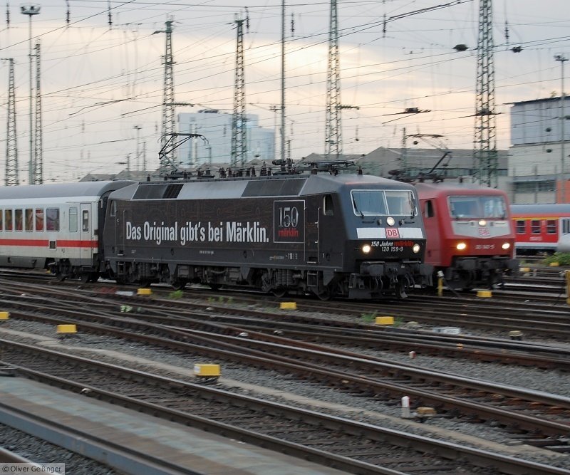 Blasses Original und scharfe Nachbildung. 120 159-9 mit IC 2282