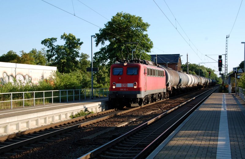 139 313 durchf�hrt am 29.05.09 mit einem Kesselwagenzug Richtung Berlin