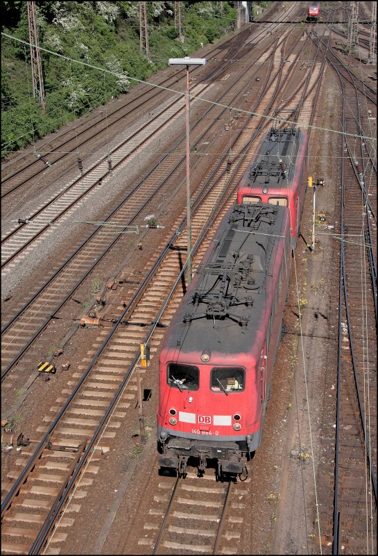 140 864 und 140 791 r�ckt in die Parkposition des