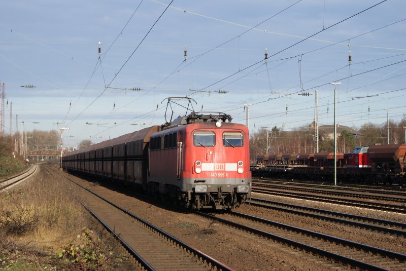 140 595-0 mit Kohlezug in D�sseldorf Rath am 14.12.2008 