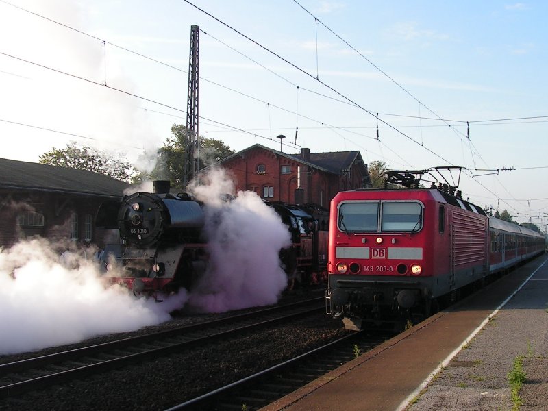 BR 03 1010 mit einem Sonderzug von M�nchengladbach nach Hamburg