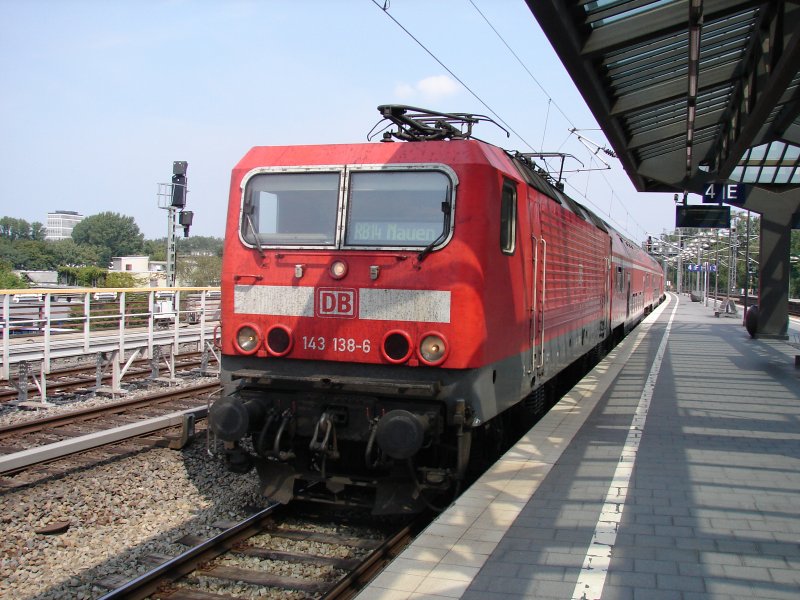 BR 143 138-6 auf RB 28316 als RB14 Airport-Express-Sch�nefeld nach