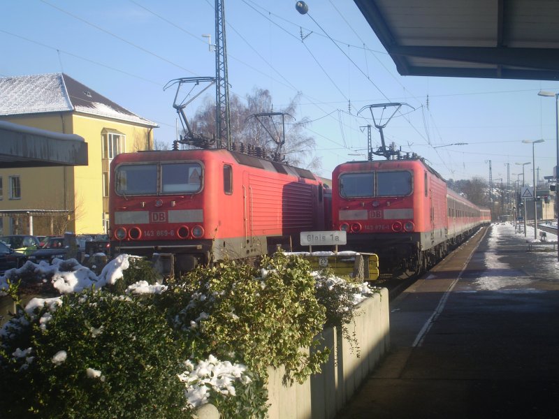 143 869 und 143 876 stehen bereit in Ansbach um