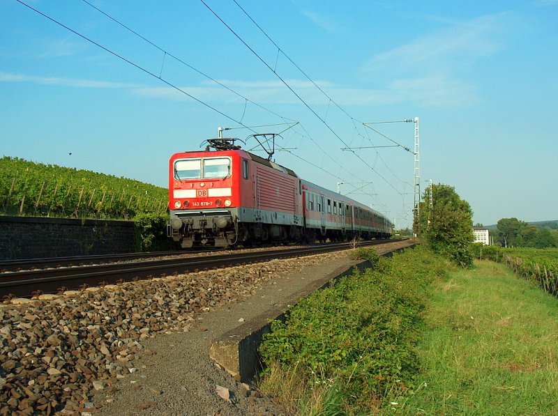 DB 143878-7 with the RB 15 426 Frankfurt (M) main