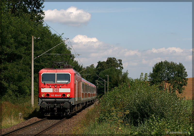 143 924-9 verkehrte am Nachmittag des 27.08.2009 mit einem RE