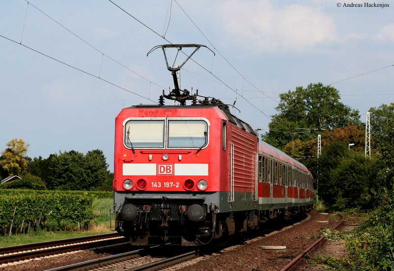 RB 15535 (Assmannshausen-Wiesbaden Hbf) mit Schublok 143 197-2 am km