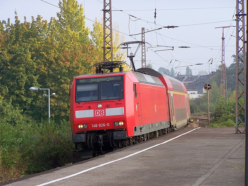 146026-0 at the entrance as RE6 to Dusseldorf in Mülheim