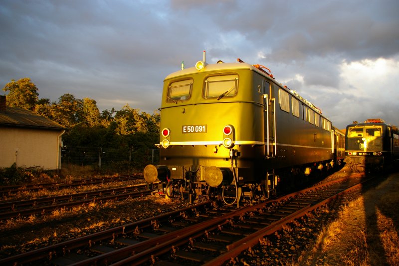 E50 091 in Abendstimmung, aufgenommen im DB-Museum Koblenz 