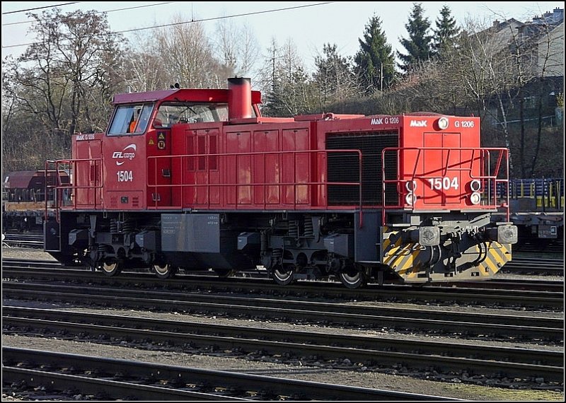 CFL Cargo shunter runs through 1504 in the marshalling yard