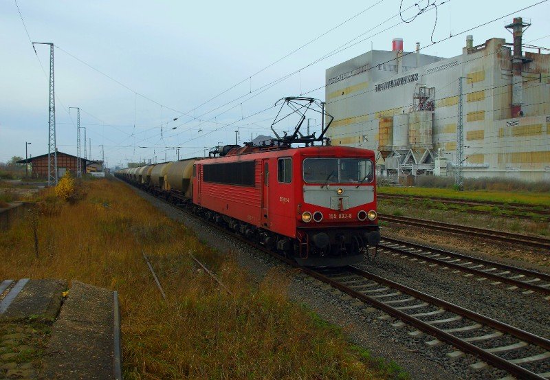 155 093 am 9.11.08 im Bhf Teutschenthal.
 