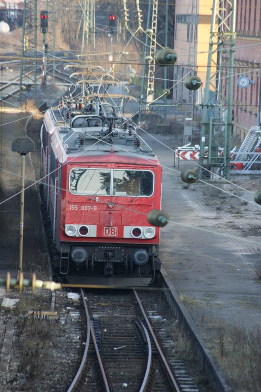 155 097-9 mit Schwesterlok am frostigen 29.01.09 in N�rnberg abgestellt