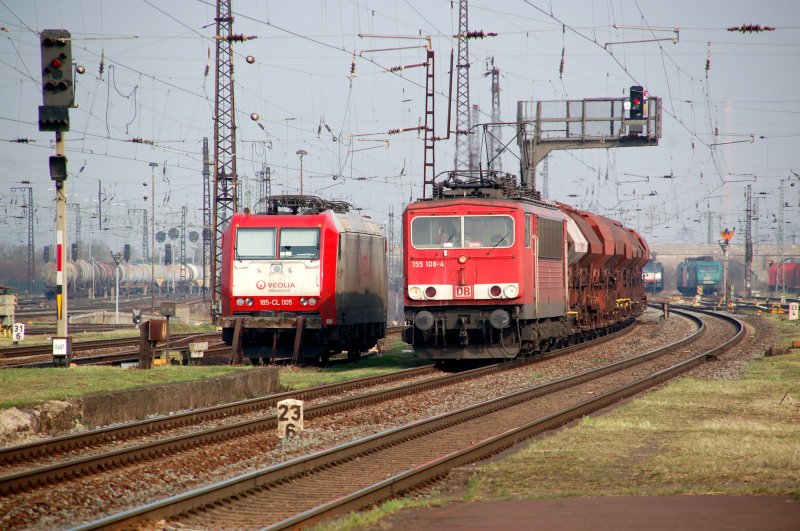 Am 04.04.09 durchf�hrt 155 108 mit einem G�terzug Gro�korbetha und