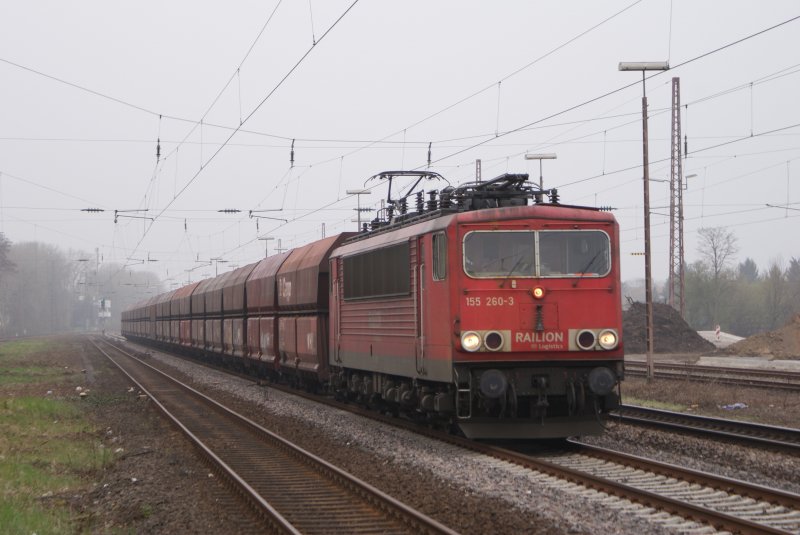 155 260-3 mit Kohlezug in Hilden am 05.04.2009 