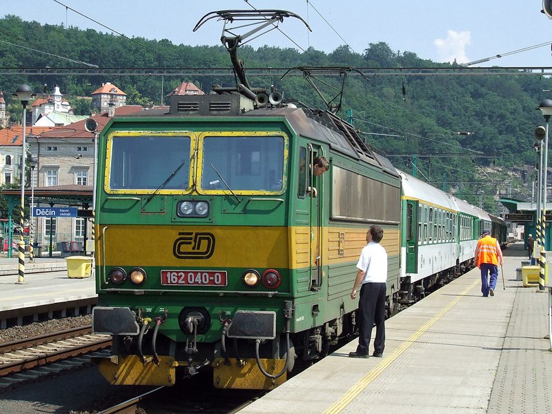 162 040-0 am 09.06.07 in Decin. 