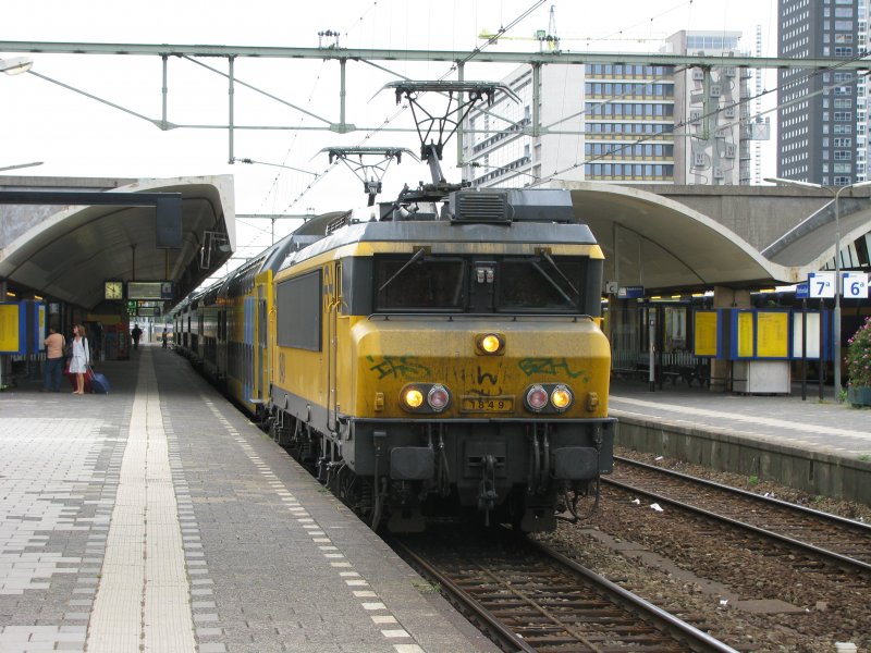1849 Aug 25, 2009 in Rotterdam Centraal (automatically translated, Powered