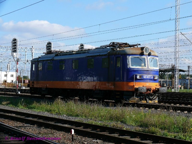 Eine Exotin in Polen: Die von PCC-Rail genutzte Ellok 181-017