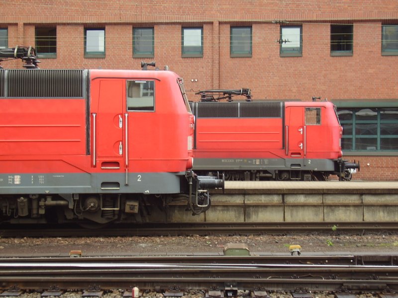 Zwei 181er in Koblenz.Hinten steht die 181 212-2 und vorne