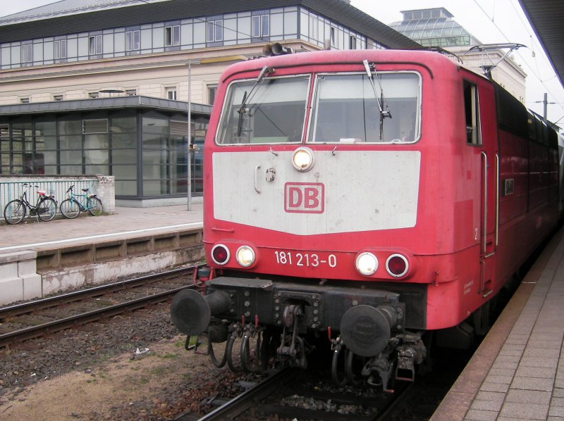 181 213-0 ( Saar ) am 13.03.2009 in Mannheim Hbf 