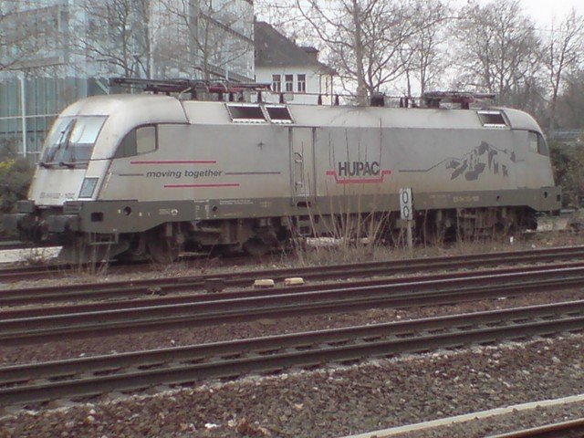 ES 64 U2-102 Taurus der HUPAC in Mannheim Hbf am