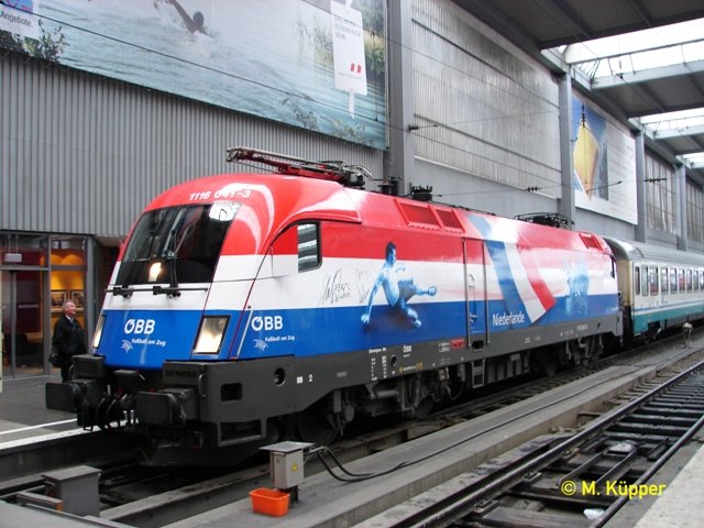 1116 048-3 der Niederland Tarui im M�nchner Hbf am 22.04.08