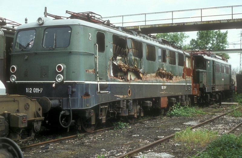 + 182 011 144 184 M. Freimann 30.07.80 (automatically translated,