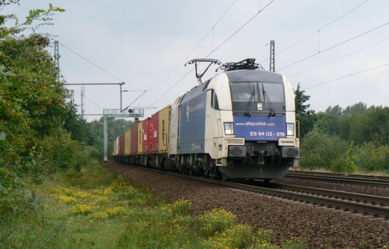 182 519 of the WLB with mesh container train from