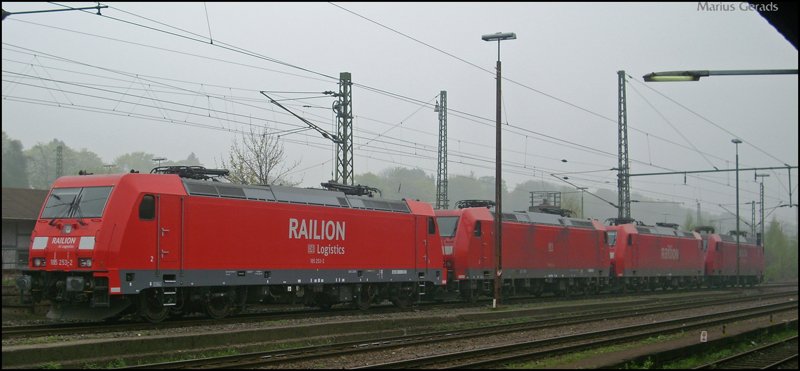 Am morgen des 13.4.2009 standen diese 185er und eine 145