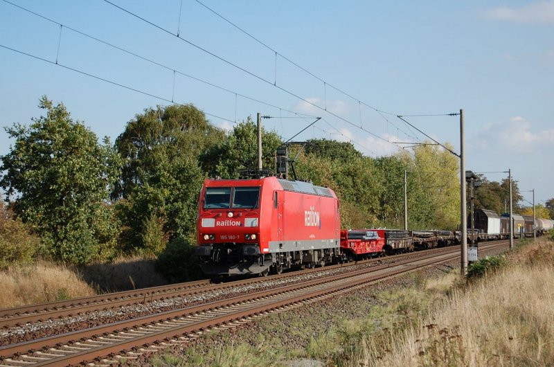 185180-7 Railion 24.09.2009 at just before crossing the Mittellandkanal Peine