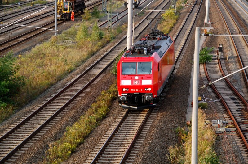 185 034 passes on 03/10/09 Bitterfeld direction Leipzig. (automatically translated,