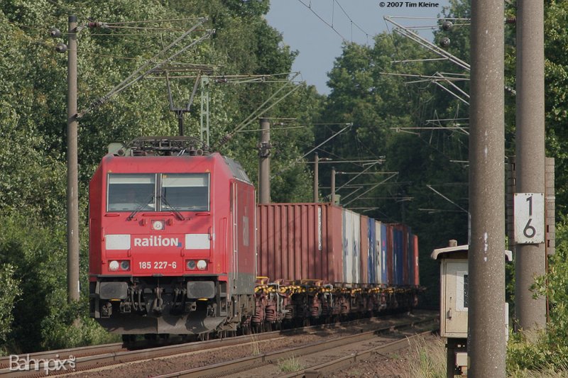 185 227 on 07/14/2007 at Buchholz (Nordeheide). www.bahnpix.de (automatically translated,