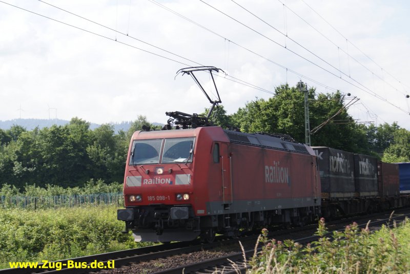 BR 185 098-1 kurz vor Denzlingen 