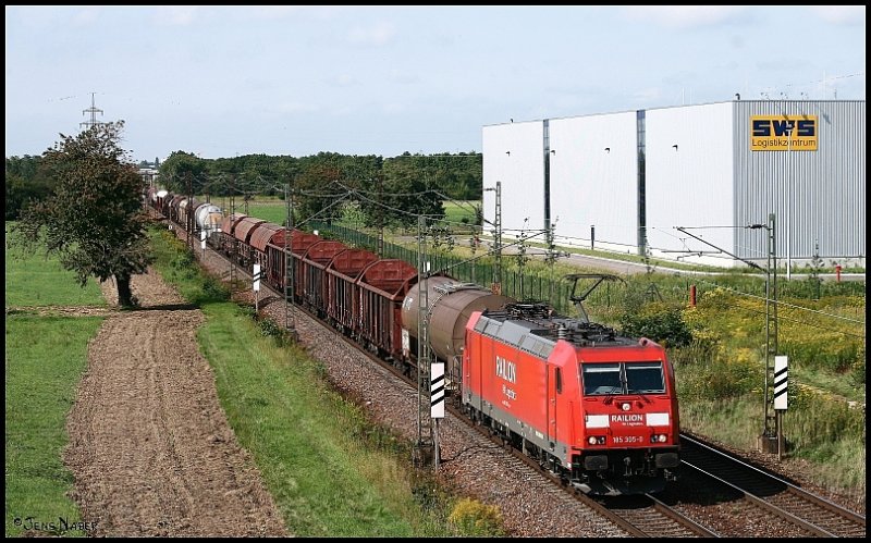 185 305 bringt am Morgen des 02. September 2008 einen