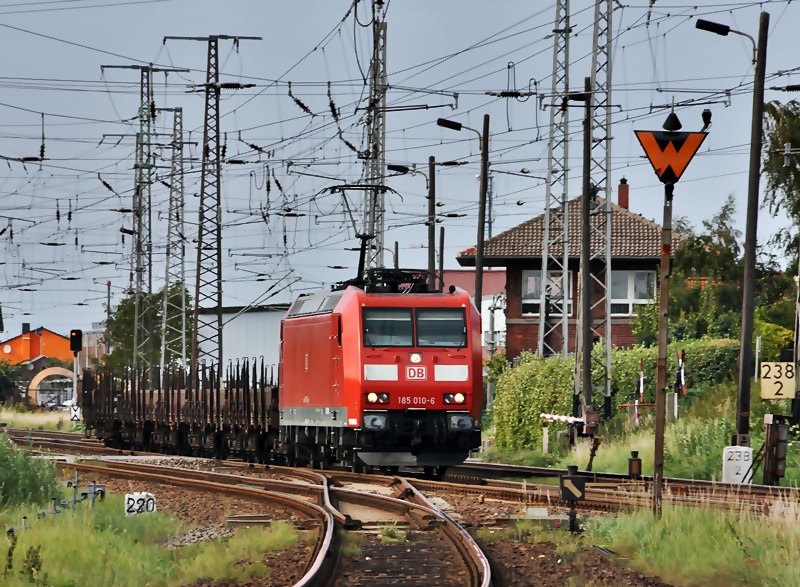 185 010 am Abzwg. Srg/Stralsund am 31.08.09 
