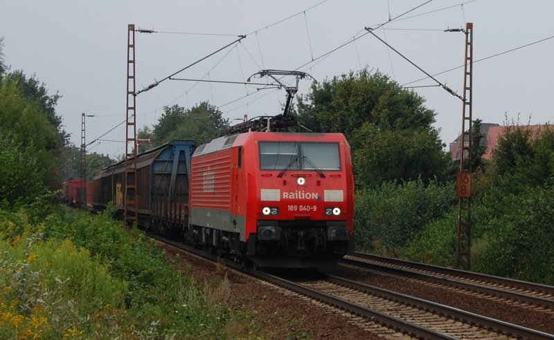 189 040 ist mit einem Mischer am 8.8.09 bei Limmer